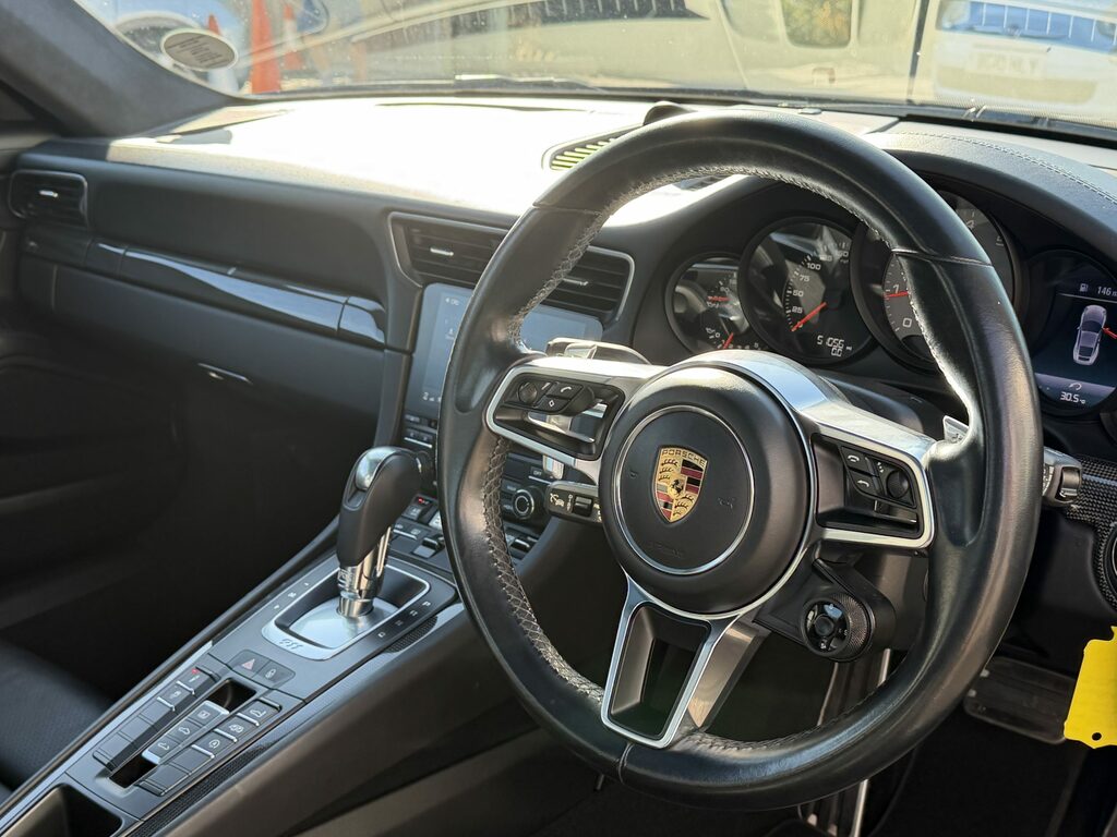 Porsche 911 S Black