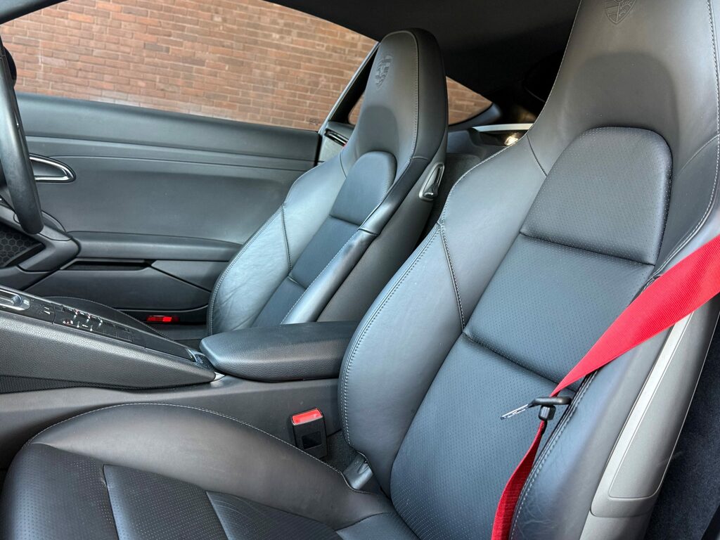 Porsche 718 Cayman #5