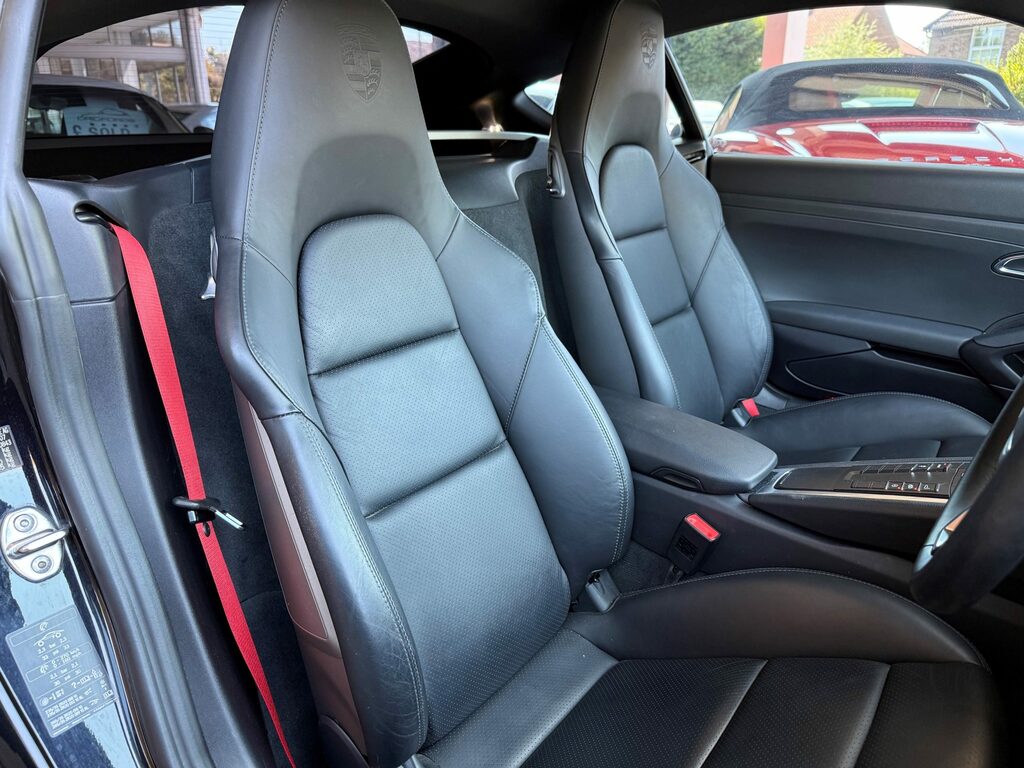 Porsche 718 Cayman #2