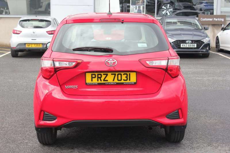 Toyota Yaris 1.5 Vvt-i Icon - 2019 Prz7031 PRZ7031 Red #5