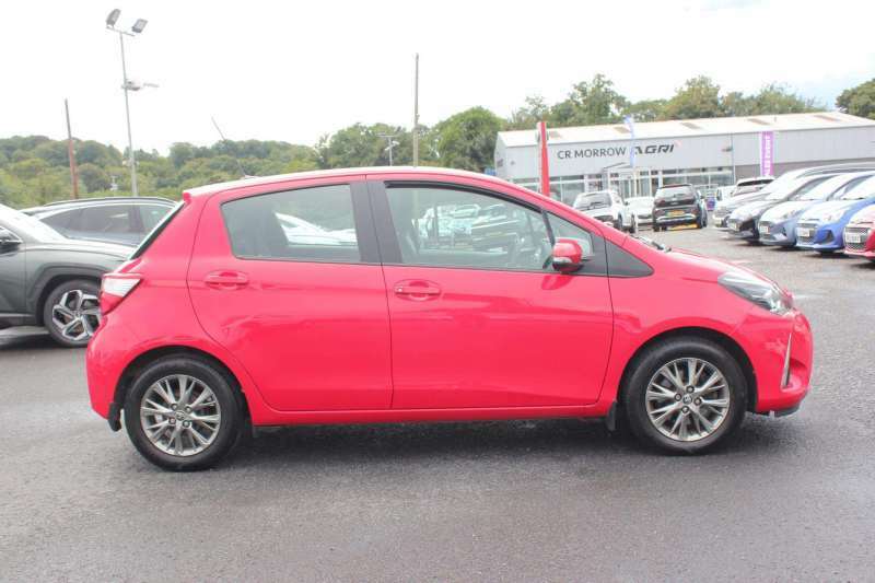 Toyota Yaris 1.5 Vvt-i Icon - 2019 Prz7031 PRZ7031 Red #2