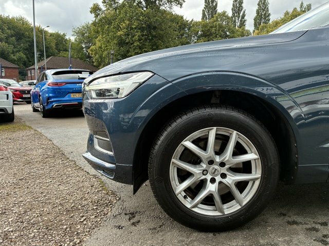 Volvo XC60 B5 Awd Mild Hybrid Momentum Heated Windscreen H Silver #18