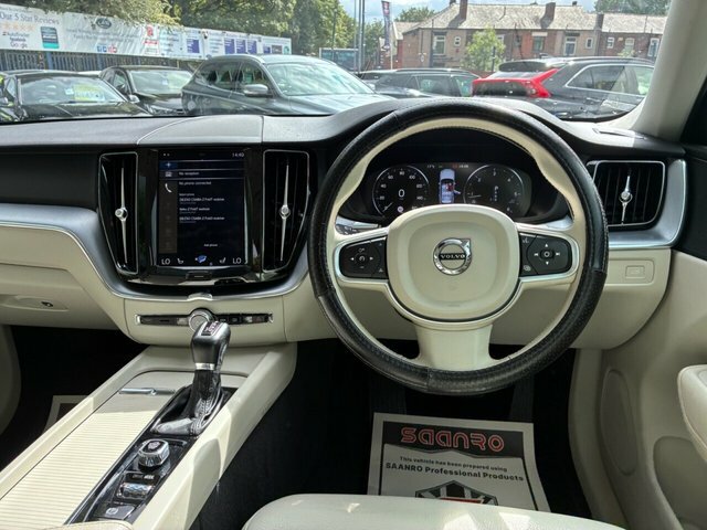 Volvo XC60 B5 Awd Mild Hybrid Momentum Heated Windscreen H Silver #35