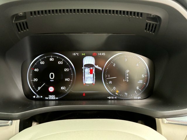 Volvo XC60 B5 Awd Mild Hybrid Momentum Heated Windscreen H Silver #27