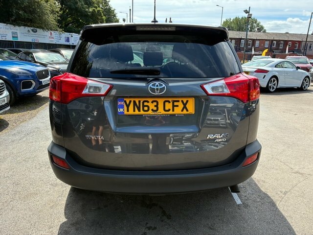 Toyota Rav 4 2.2 D-cat Icon 4Wd Euro 5 White #7