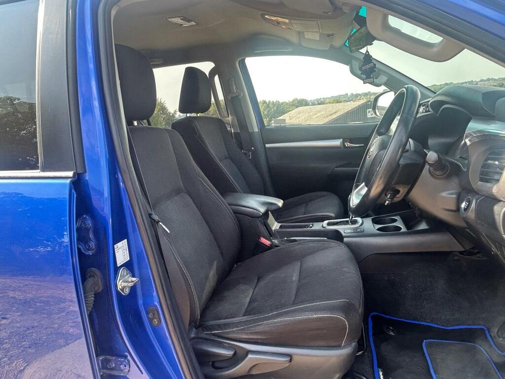 Toyota HILUX 2.8 D-4d Invincible X 4Wd Euro 6 Ss Grey #7