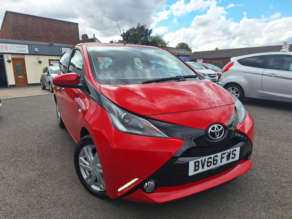 Toyota Aygo Vvt-i X-pression X-shift White #52