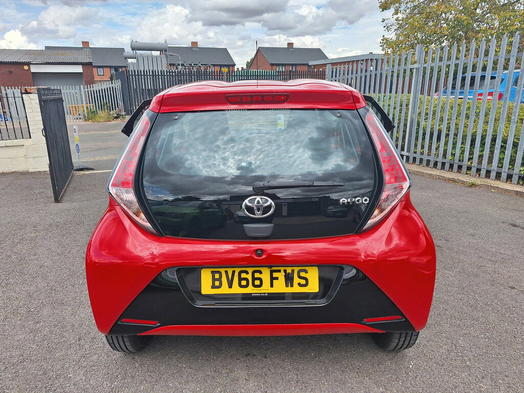 Toyota Aygo Vvt-i X-pression X-shift White #20
