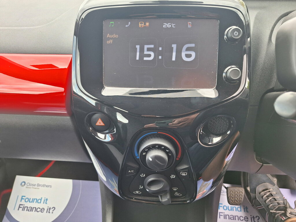 Toyota Aygo Vvt-i X-pression X-shift White #11