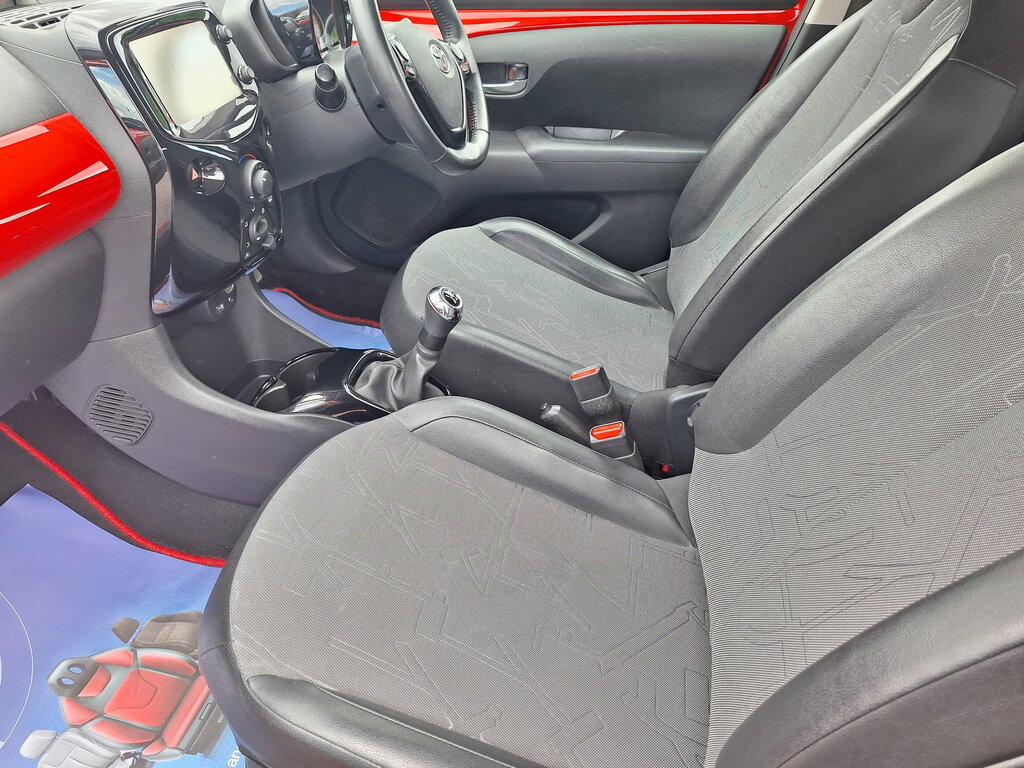 Toyota Aygo Vvt-i X-pression X-shift White #45