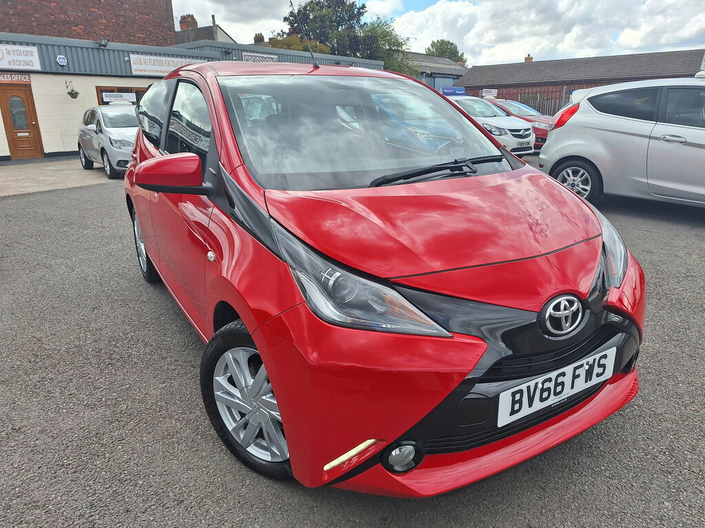 Toyota Aygo Vvt-i X-pression X-shift White #31