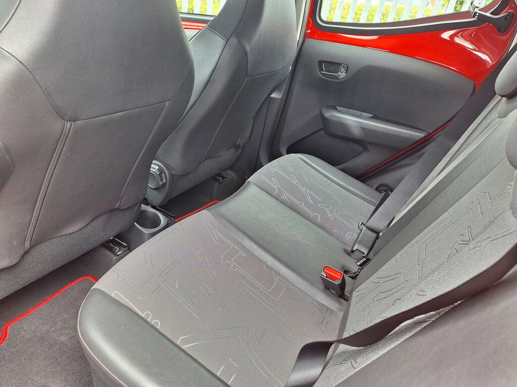 Toyota Aygo Vvt-i X-pression X-shift White #27