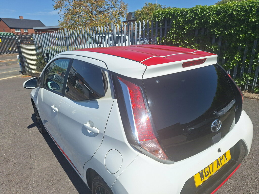 Toyota Aygo 1.0 Vvt-i X-press 69 Bhp Grey #53