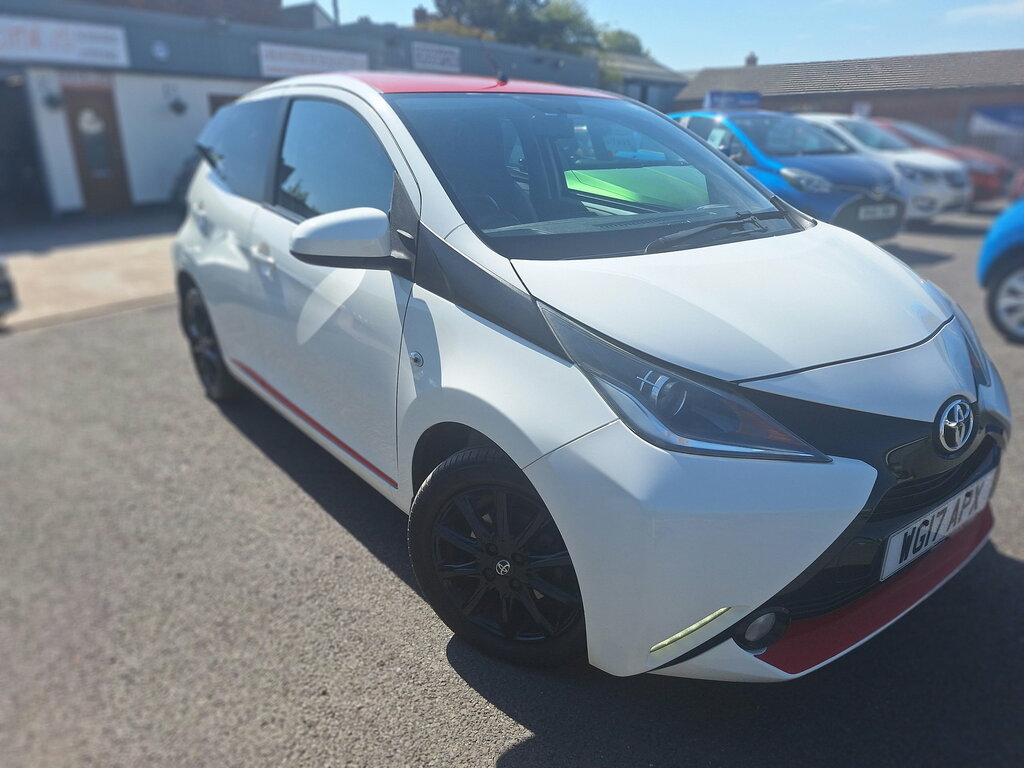 Toyota Aygo 1.0 Vvt-i X-press 69 Bhp Grey #40