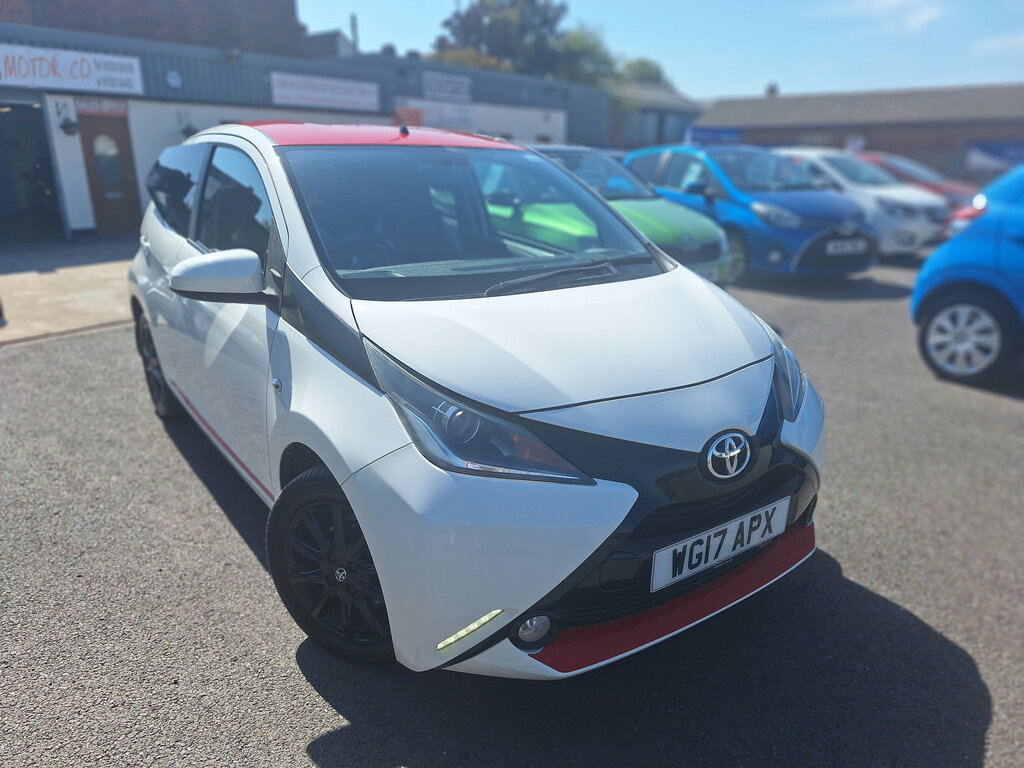 Toyota Aygo 1.0 Vvt-i X-press 69 Bhp Grey #36