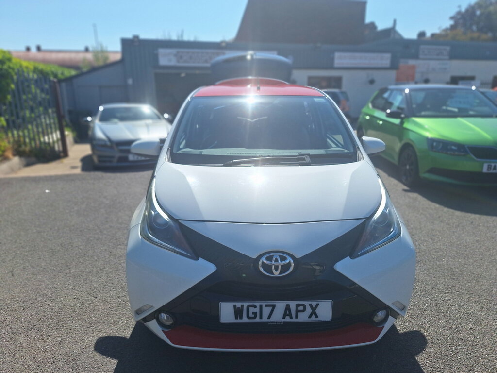 Toyota Aygo 1.0 Vvt-i X-press 69 Bhp Grey #27