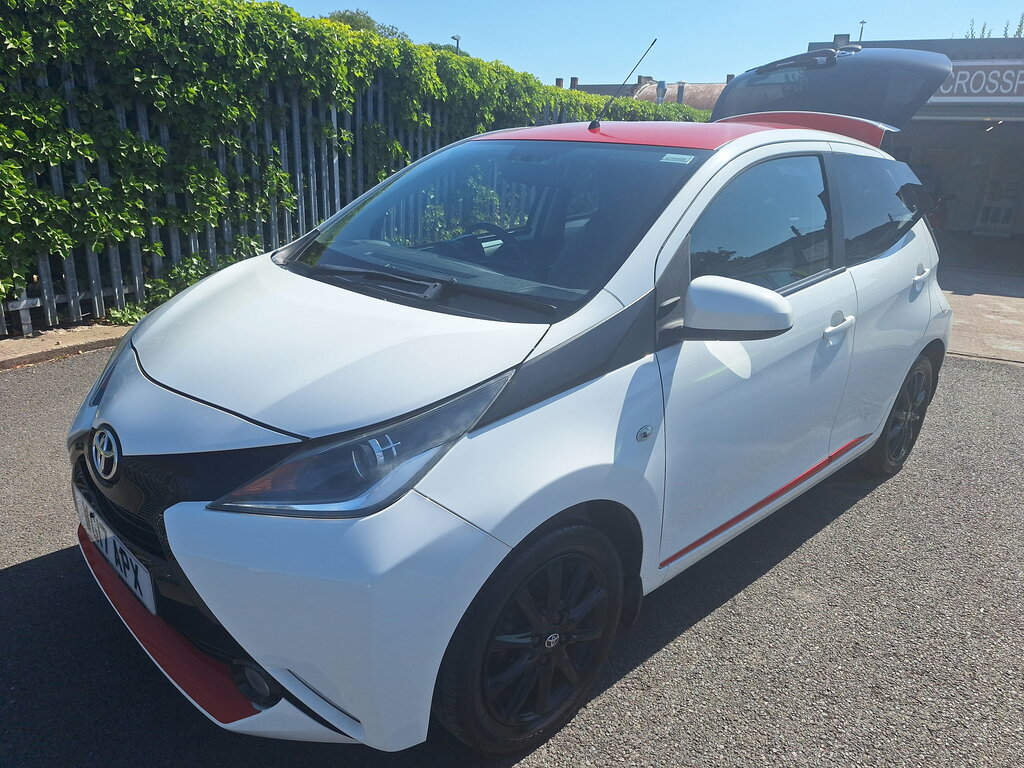 Toyota Aygo 1.0 Vvt-i X-press 69 Bhp Grey #46