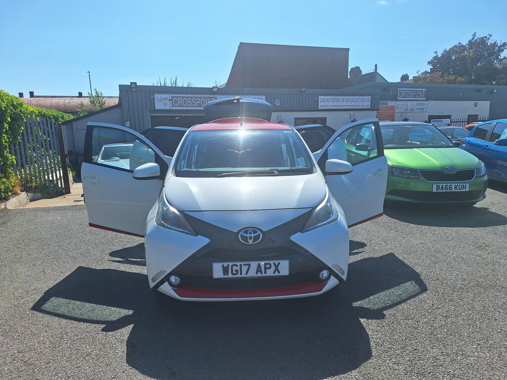 Toyota Aygo 1.0 Vvt-i X-press 69 Bhp Grey #7