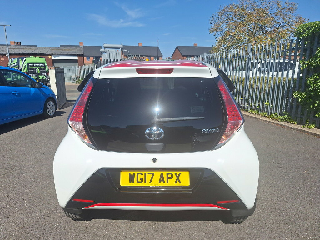 Toyota Aygo 1.0 Vvt-i X-press 69 Bhp Grey #18