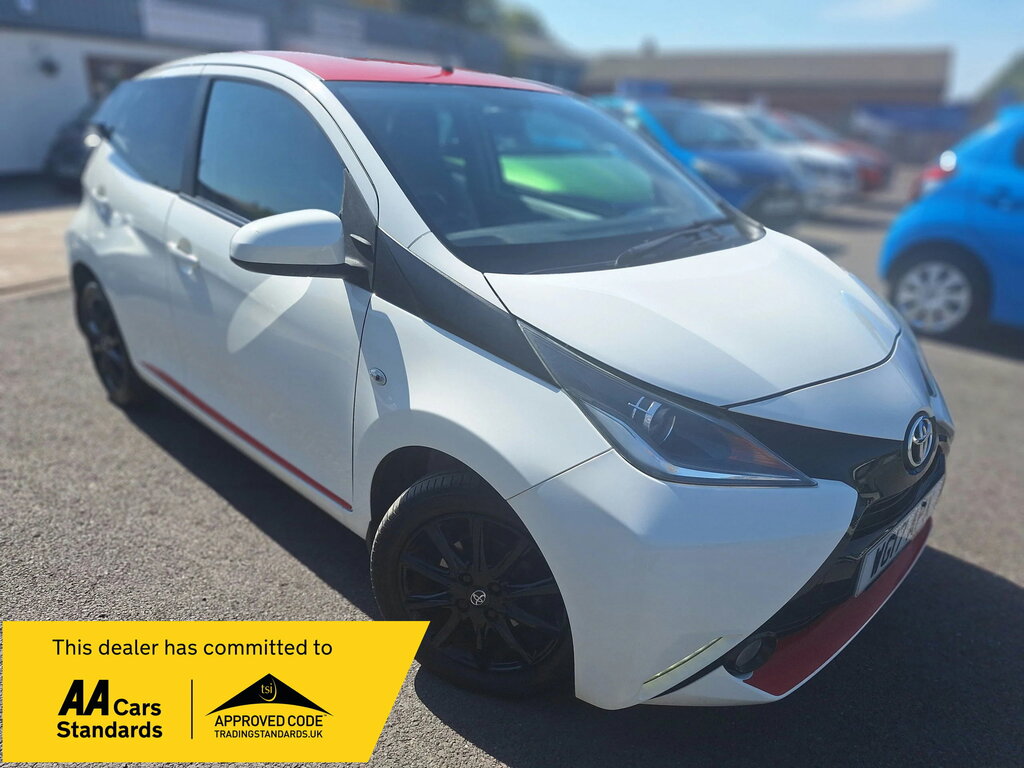 Toyota Aygo 1.0 Vvt-i X-press Hatchback Euro WG17APX White