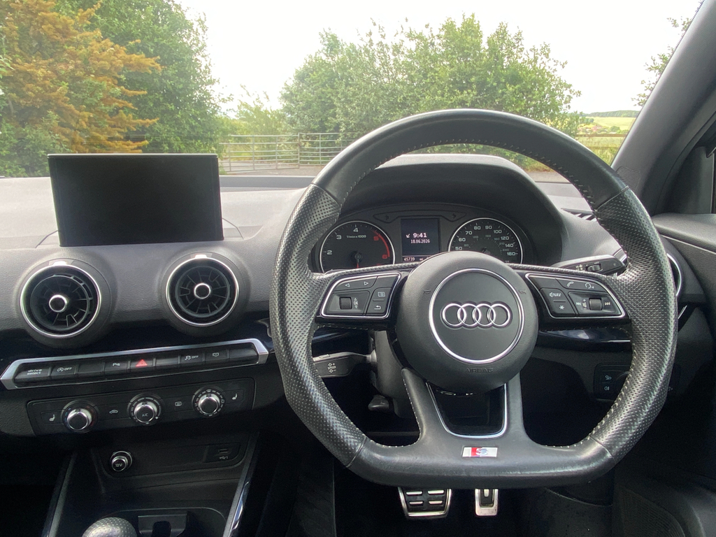 Audi Q2 1.5 Tfsi 35 Sport Suv 150 Ps Red #21