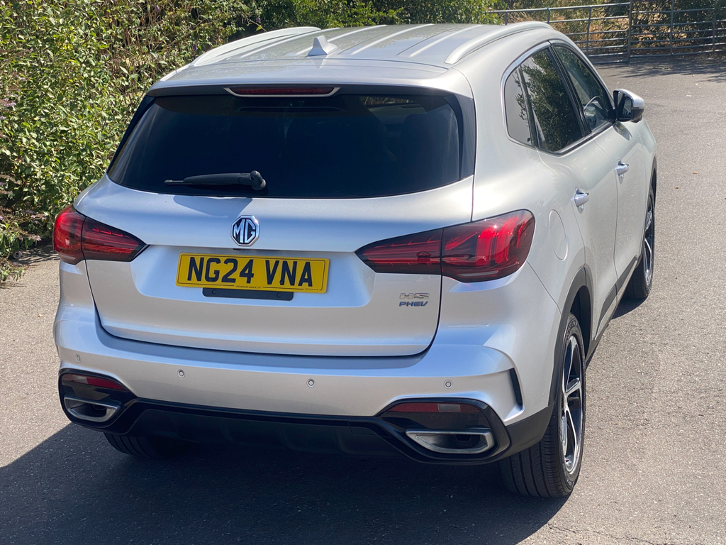 MG HS 1.5 T-gdi 16.6Kwh Se Suv Plug-in Hybrid Red #33