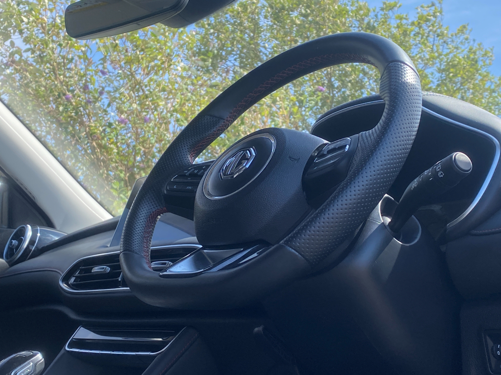 MG HS 1.5 T-gdi 16.6Kwh Se Suv Plug-in Hybrid Red #36