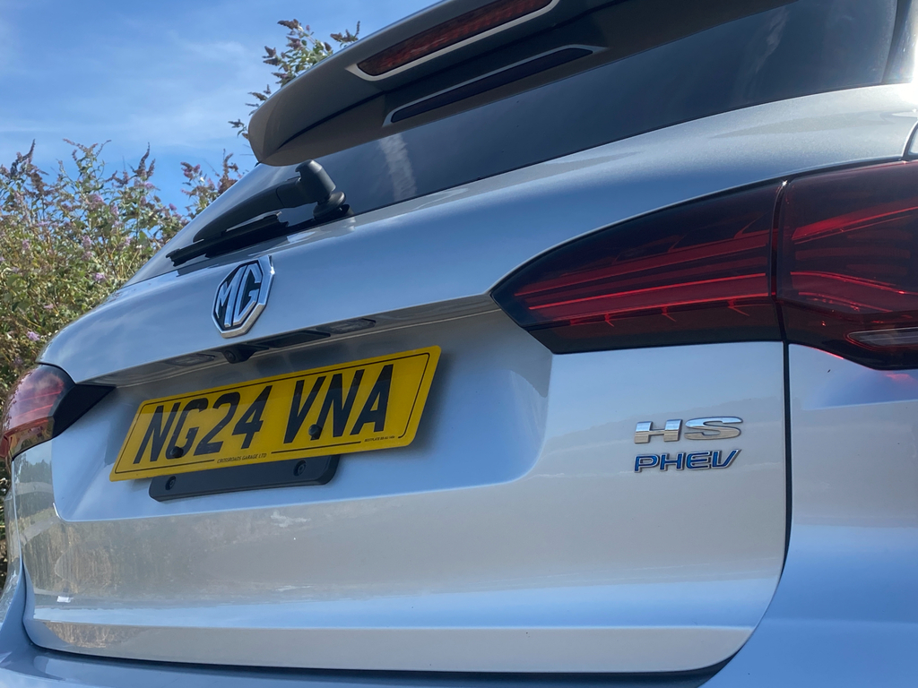 MG HS 1.5 T-gdi 16.6Kwh Se Suv Plug-in Hybrid Red #20