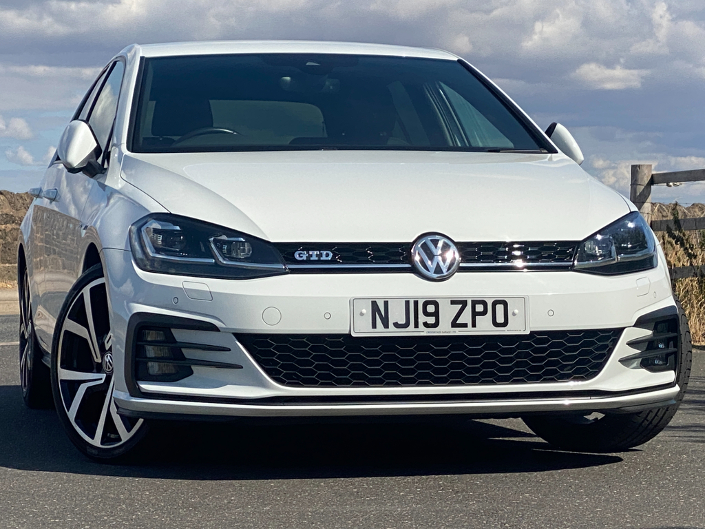 Volkswagen Golf Hatchback White