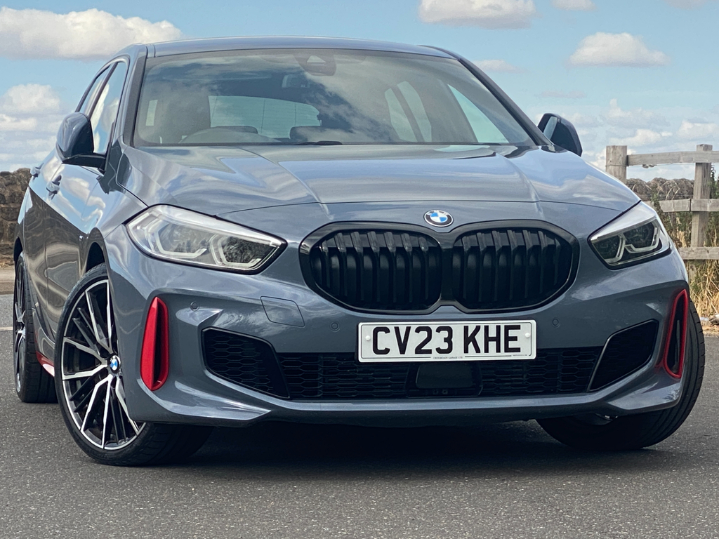 BMW 1 Series - Virtual Cockpit Apple Carplay Heated Se Grey