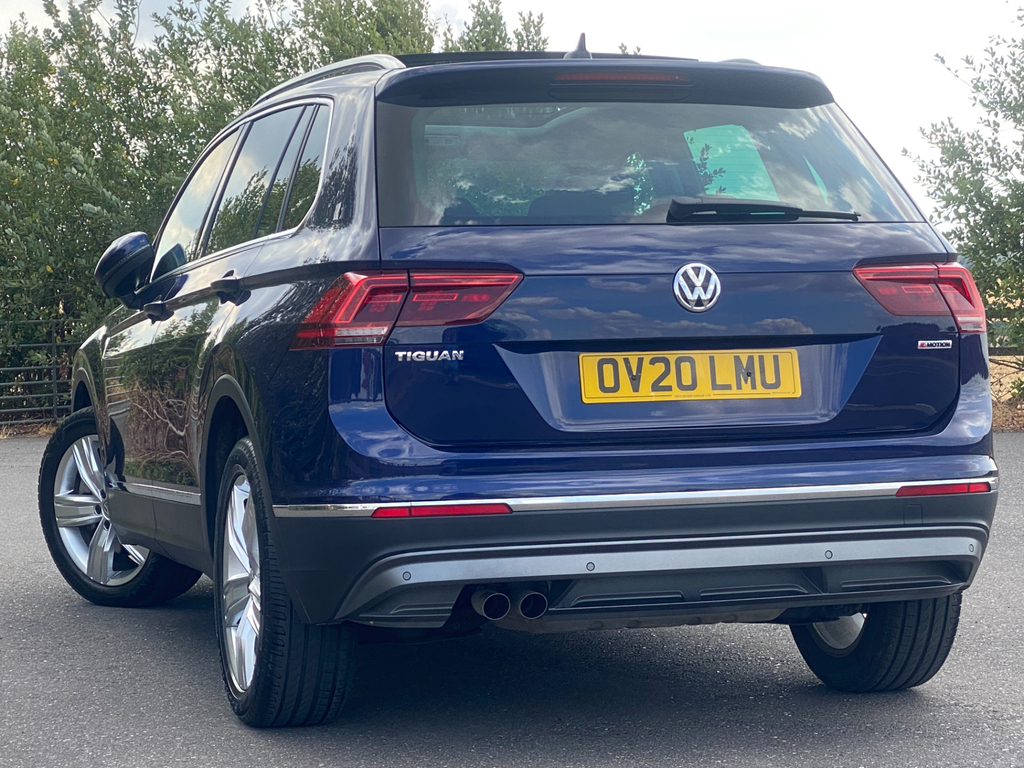 Volkswagen Tiguan Estate Blue #3