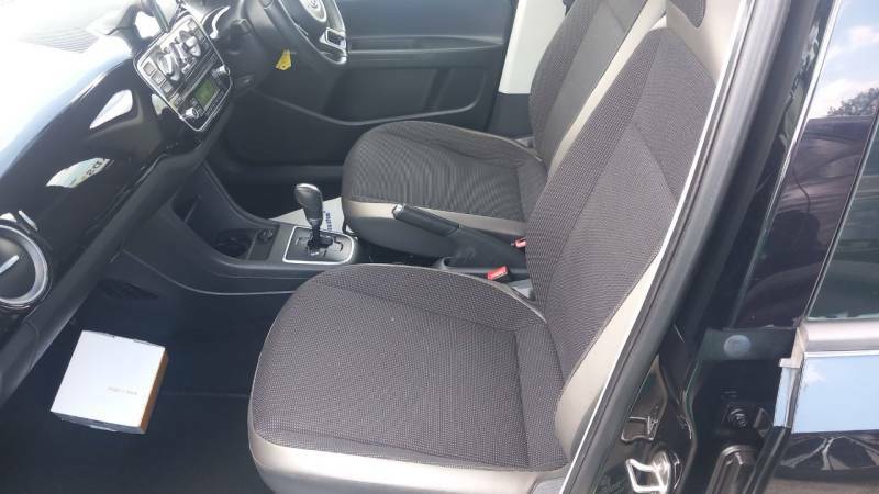 Volkswagen Up 1.0 High Up Asg - 2014 14 GY14VFO Black #6