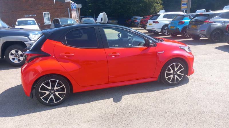 Toyota Yaris 1.5 Hybrid Launch Edition Cvt Orange #5
