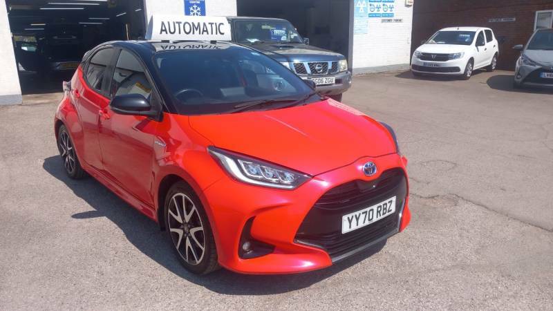 Toyota Yaris 1.5 Hybrid Launch Edition Cvt Orange