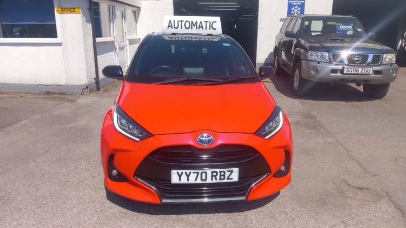 Toyota Yaris 1.5 Hybrid Launch Edition Cvt Orange #2