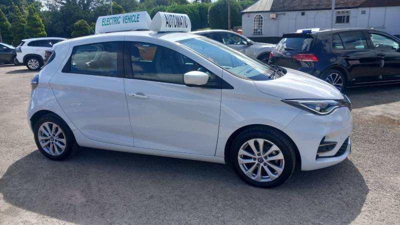 Renault Zoe 80Kw I Iconic R110 50Kwh White #5