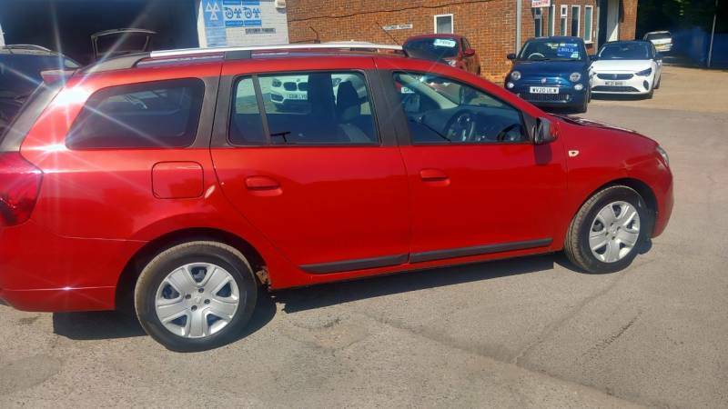 Dacia Logan 1.5 Dci Laureate Red #5