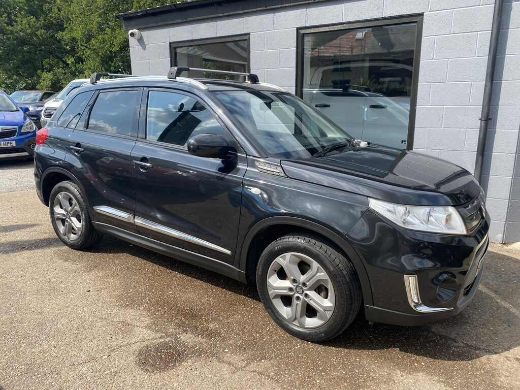 Suzuki Vitara Suzuki Vitara 1.6 Sz-t Hatch. Metallic Blac DF65NFL Black #4