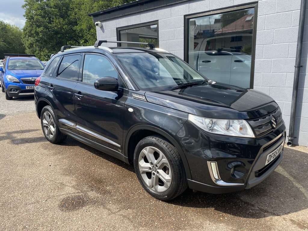Suzuki Vitara Suzuki Vitara 1.6 Sz-t Hatch. Metallic Blac DF65NFL Black #3