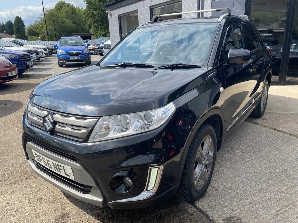 Suzuki Vitara Suzuki Vitara 1.6 Sz-t Hatch. Metallic Blac DF65NFL Black #6