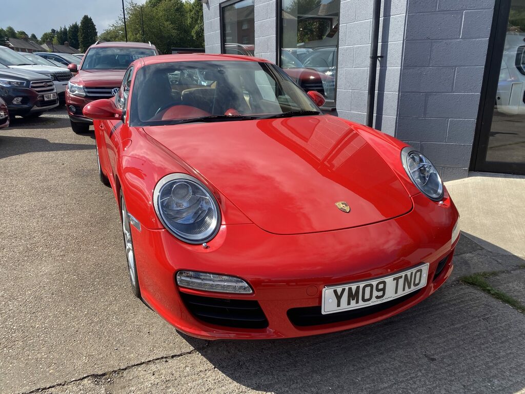 Porsche 911 Porsche 911 3.6 997 Pdk Coupe. Red 2009 Red