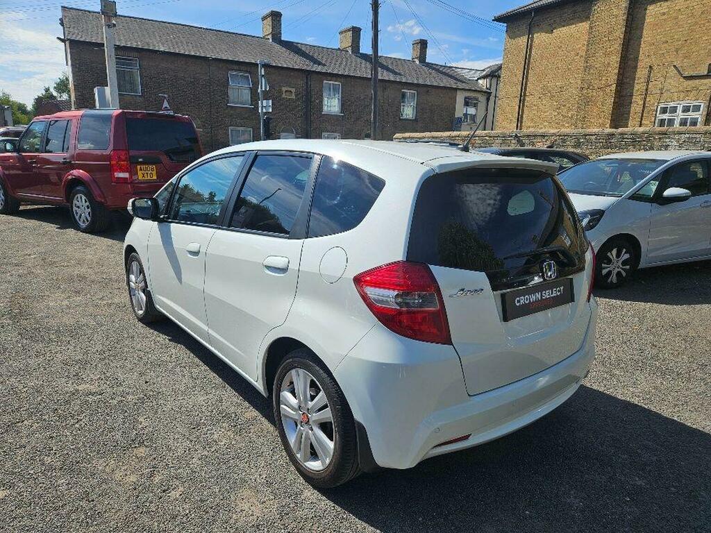 Honda Jazz 1.4 I-vtec Es Plus Cvt Euro 5 White #4