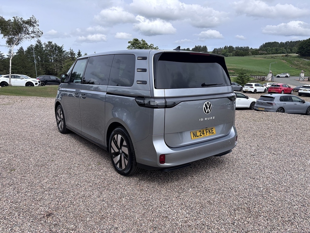 Volkswagen ID.Buzz 210Kw Style Pro 86Kwh Lwb 7 Seat Blue #7
