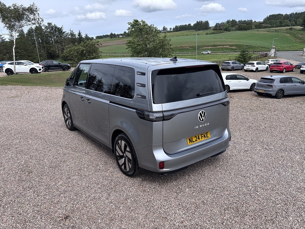 Volkswagen ID.Buzz 210Kw Style Pro 86Kwh Lwb 7 Seat Blue #8