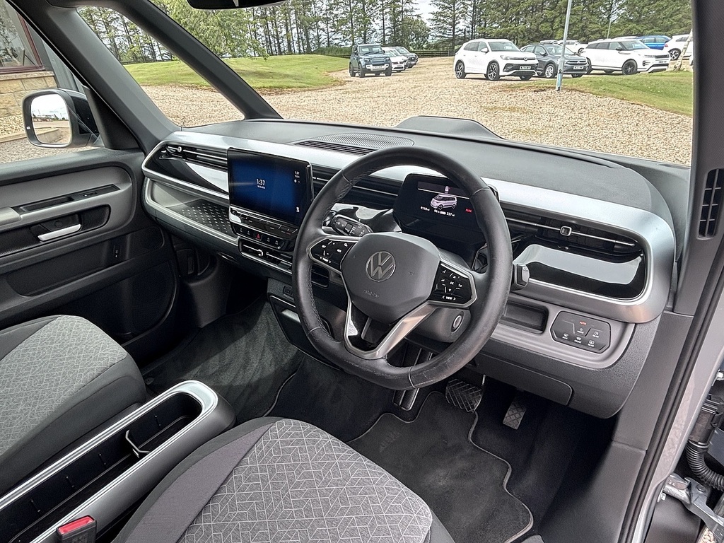 Volkswagen ID.Buzz 210Kw Style Pro 86Kwh Lwb 7 Seat Blue #16
