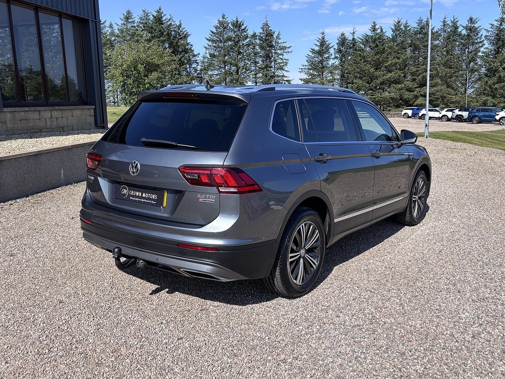 Volkswagen Tiguan Allspace Tiguan Allspace Se Nav Tdi 4Motion GJ68JZP Grey #4