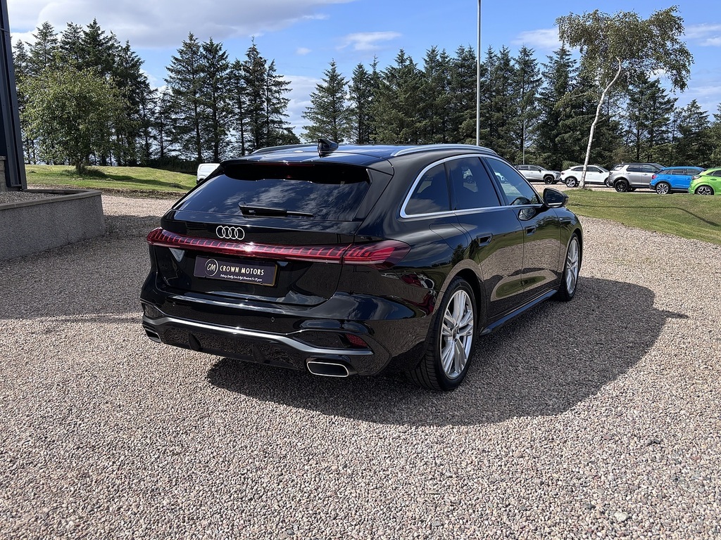 Audi A5 Estate Black #4