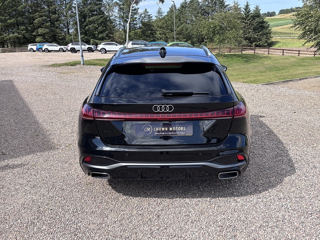 Audi A5 Estate Black #6