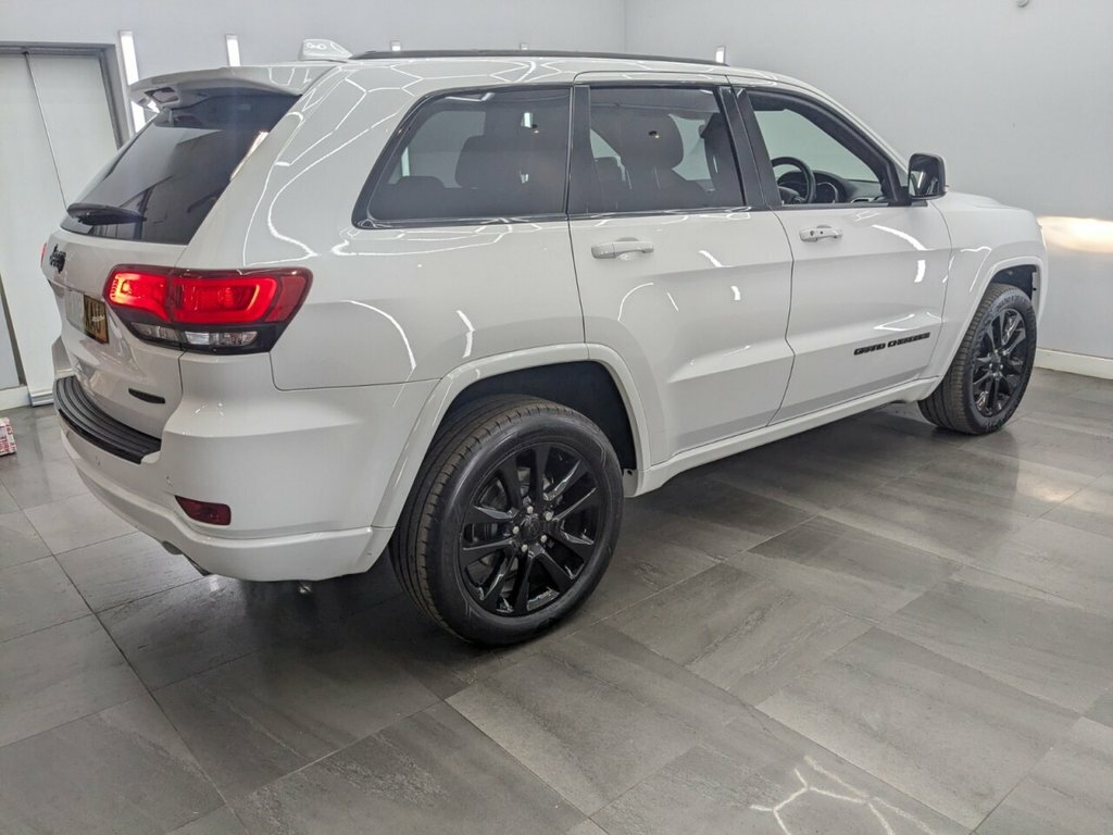 Jeep Grand Cherokee 3.0 Multijetii V6 Multijetii Night Eagle 4Wd White #8