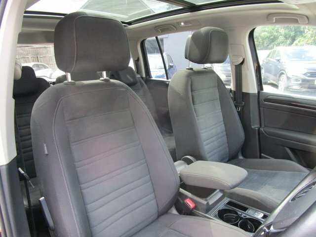 Volkswagen Touran 1.5 Tsi Evo Sel Dsg Silver #9